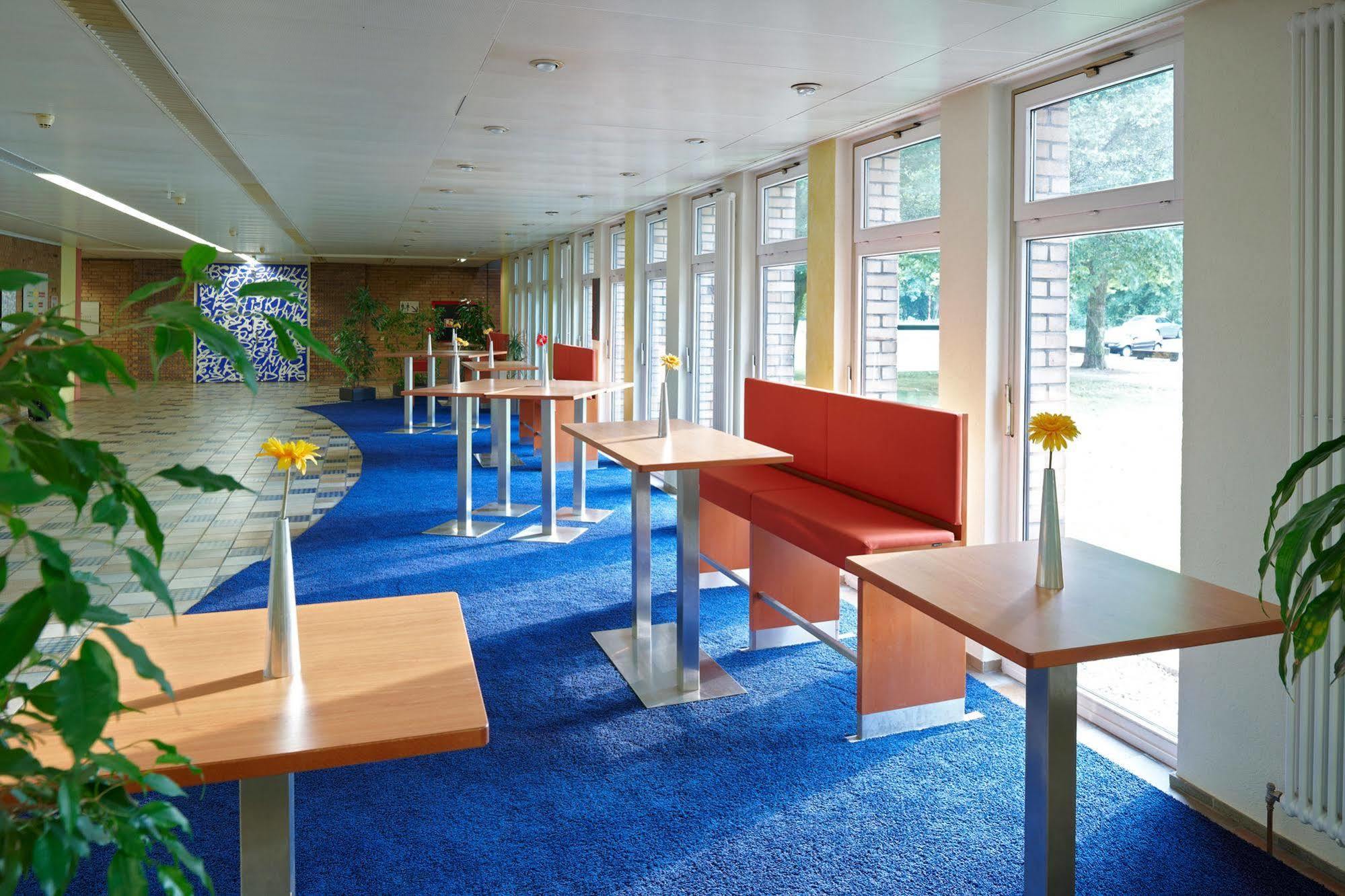 Commundo Tagungshotel Neuss Dış mekan fotoğraf
